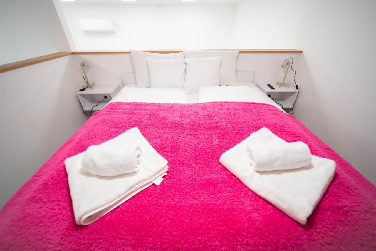 Free Parking Basilica Rob'S Home - Ac, Wi-Fi, Smart Tv Budapest Exterior photo