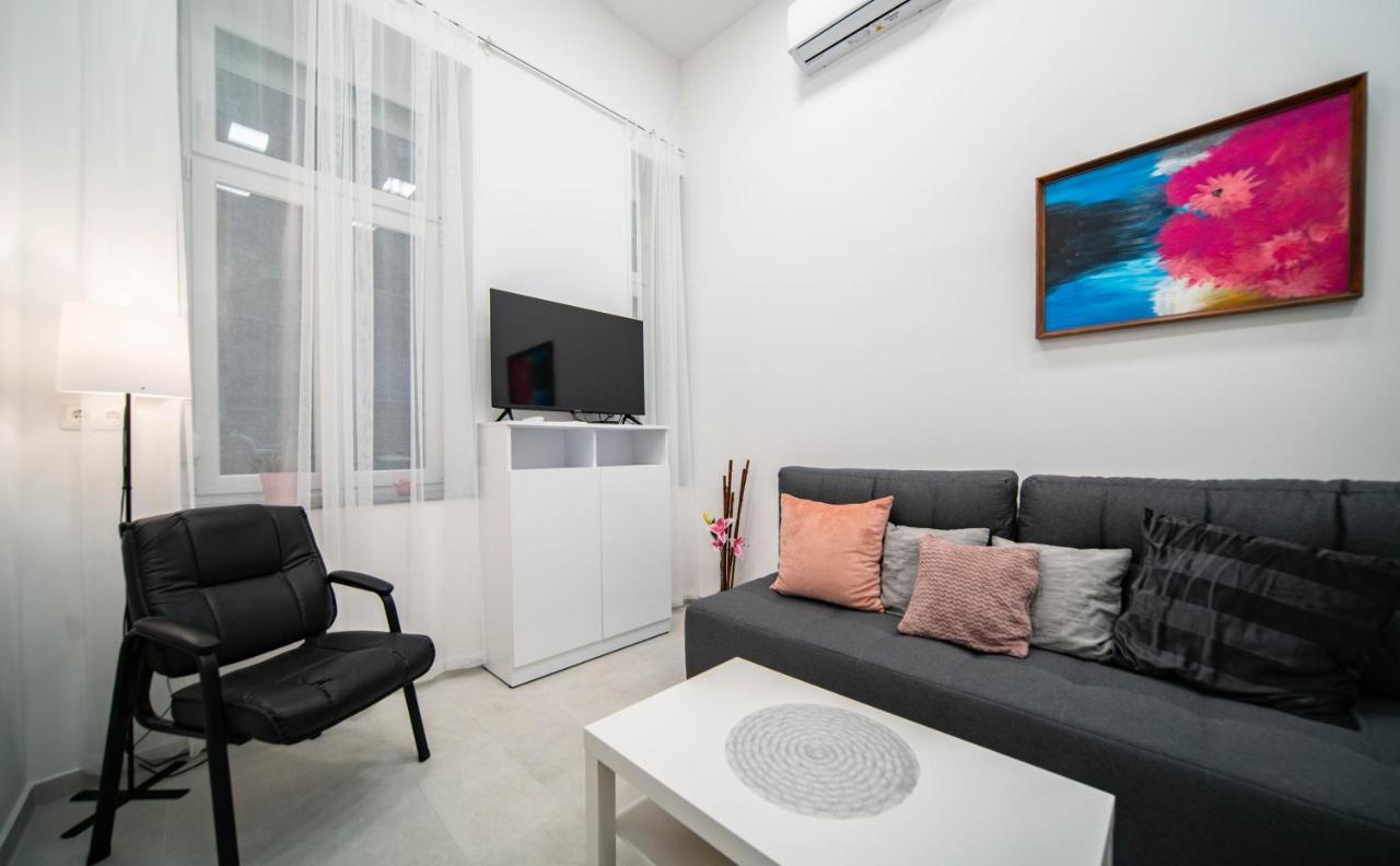 Free Parking Basilica Rob'S Home - Ac, Wi-Fi, Smart Tv Budapest Exterior photo